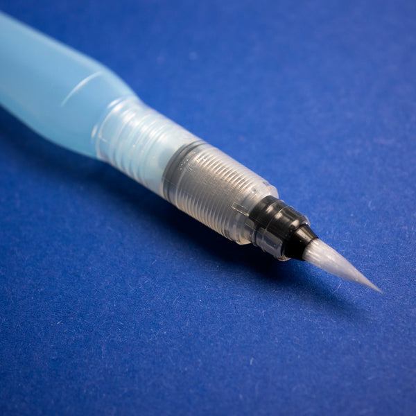 A closeup photo of the brush head of the Pentel Aquash Waterbrush.